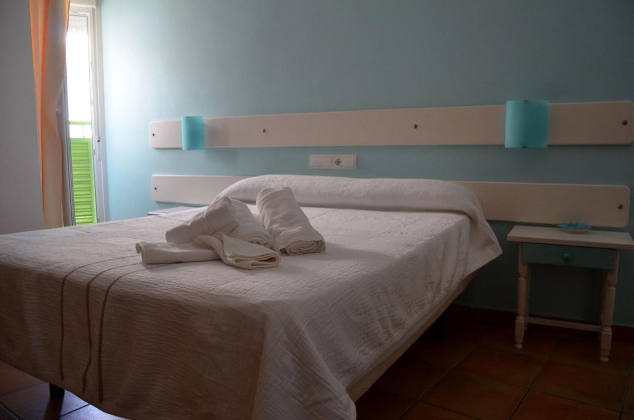Hotel Hostal Dona Antonia Punta Umbría Esterno foto