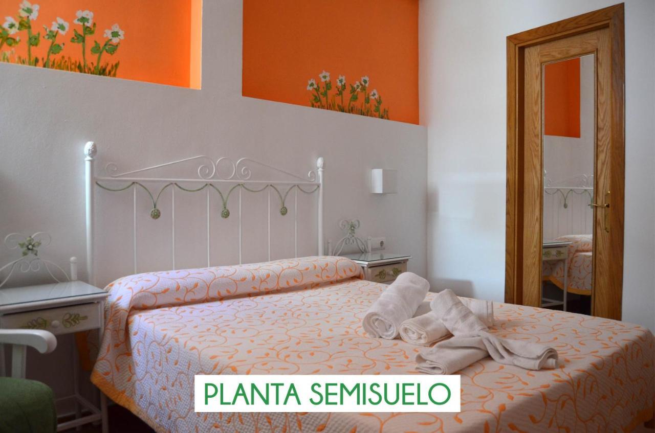 Hotel Hostal Dona Antonia Punta Umbría Esterno foto