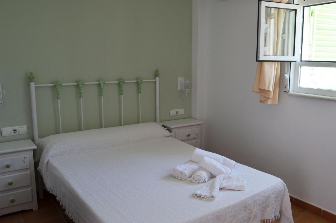 Hotel Hostal Dona Antonia Punta Umbría Esterno foto