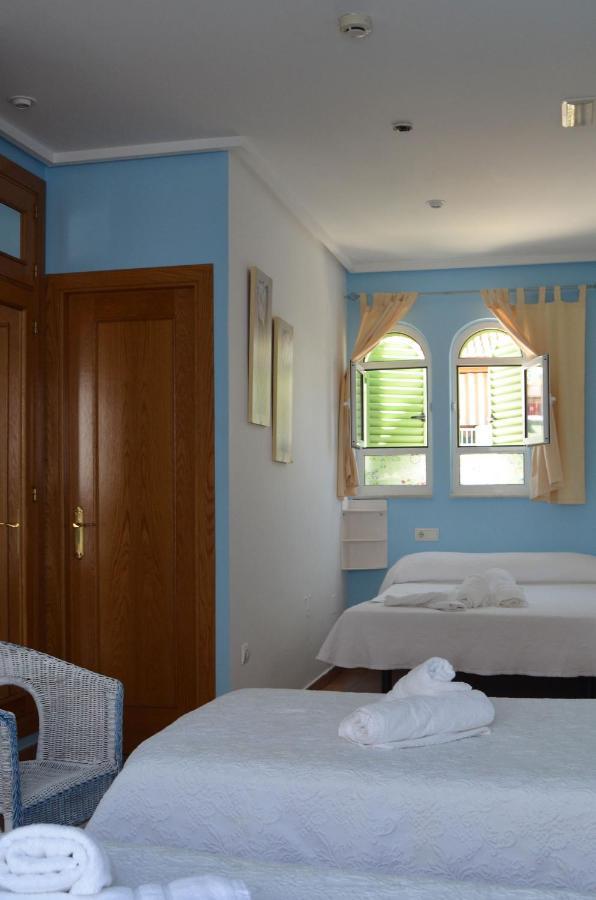 Hotel Hostal Dona Antonia Punta Umbría Esterno foto
